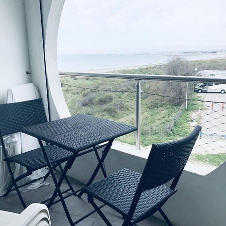 As18656 - Grand Studio Vue Mer, Direct Sur Plage Avec Parking Prive Le Grau-du-Roi Buitenkant foto